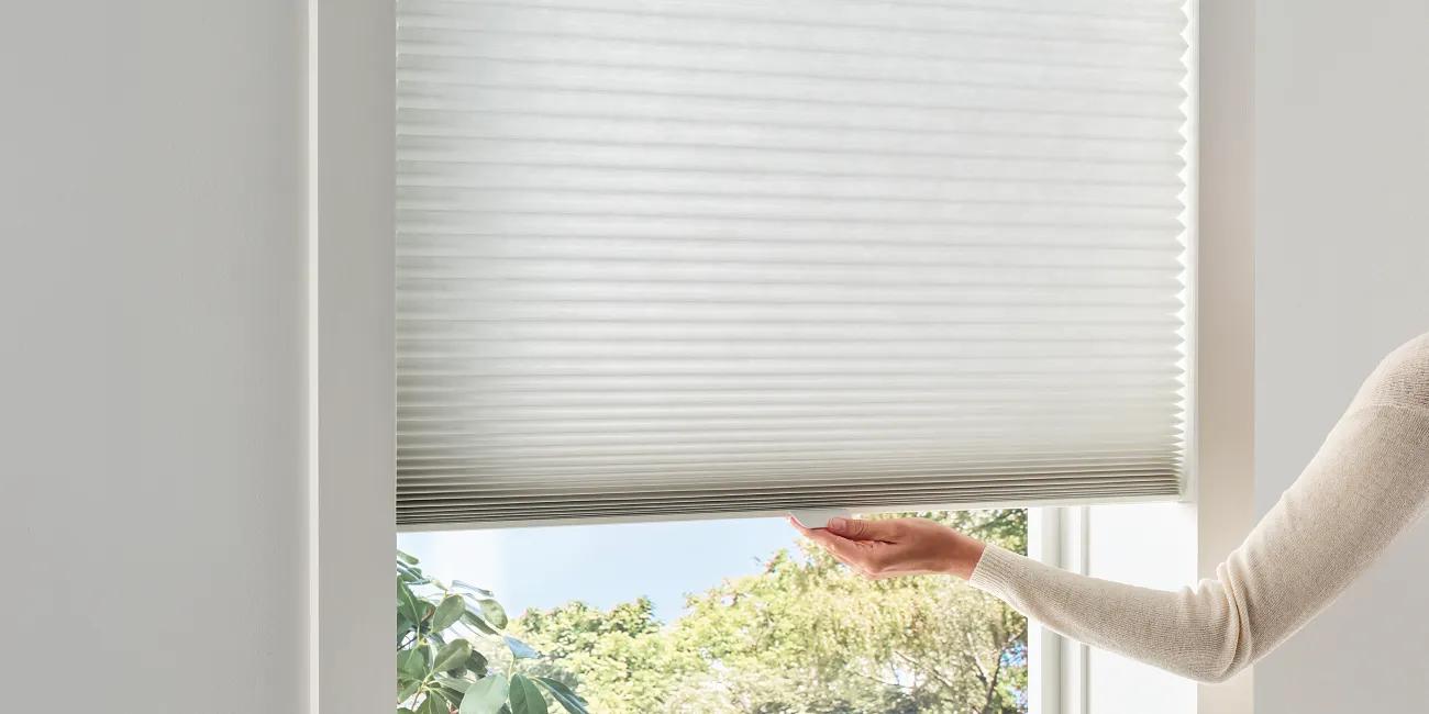 Hunter Douglas LiteRise on Duette Cellular Shade