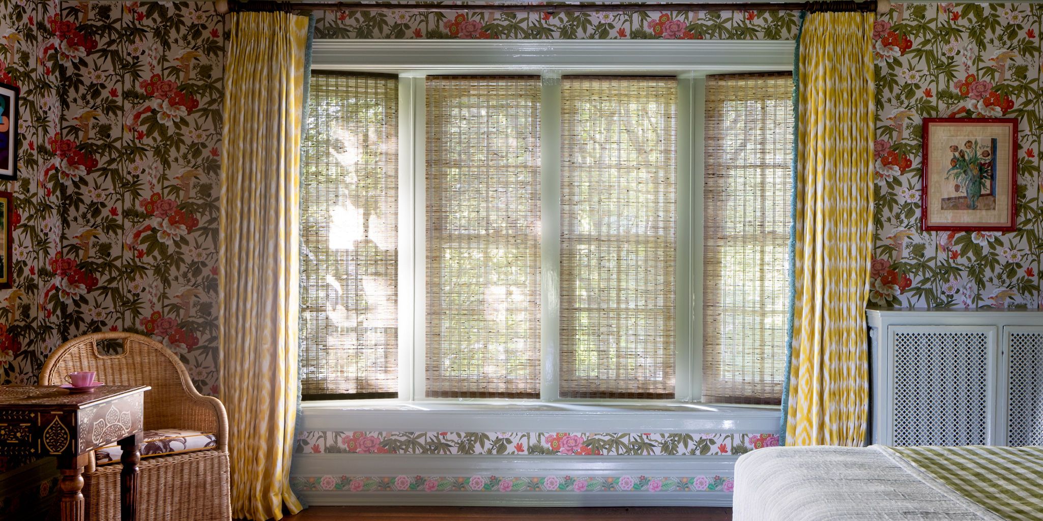 photo: isabel-provenance-charleston-lantern-glow3:horizontal-lg