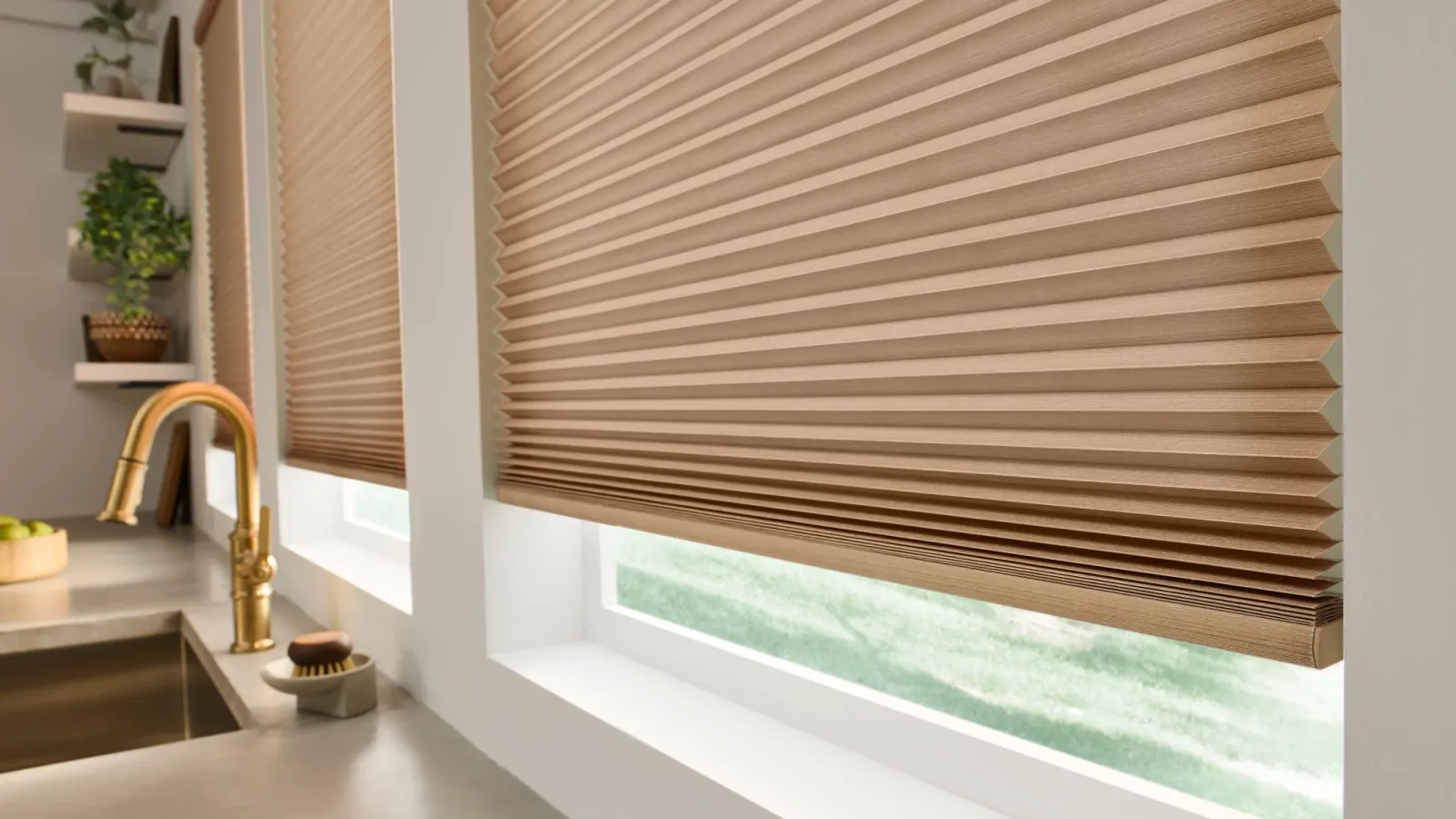 Honeycomb cellular shades