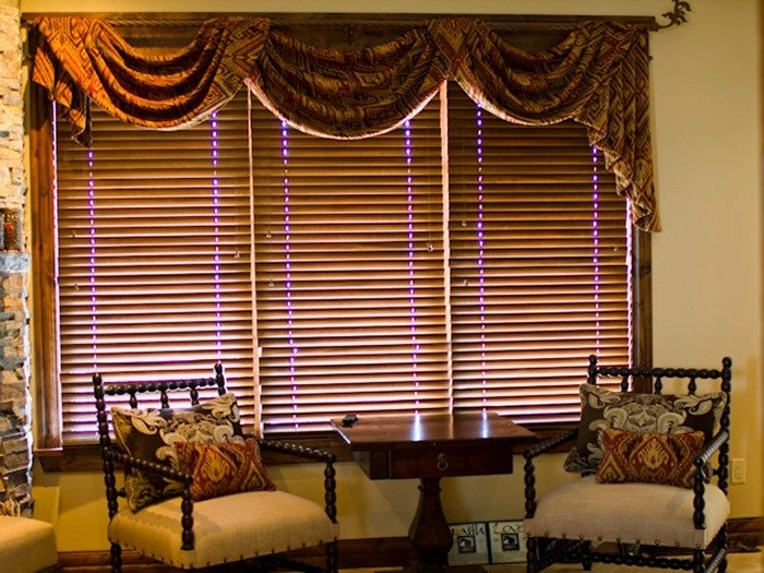 Hunter Douglas Dealer Image