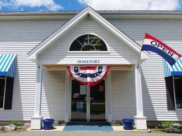 Hunter Douglas Dealer Image