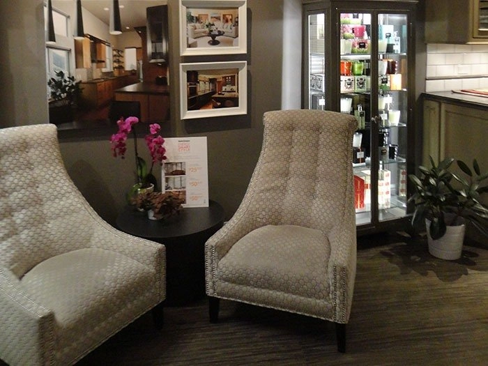 Hunter Douglas Dealer Image