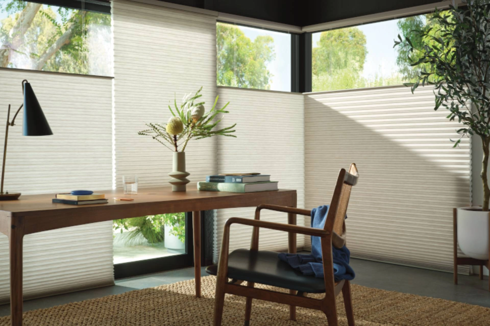 photo: 10190034-banner-benefits-of-top-down-bottom-up-window-treatments.jpg