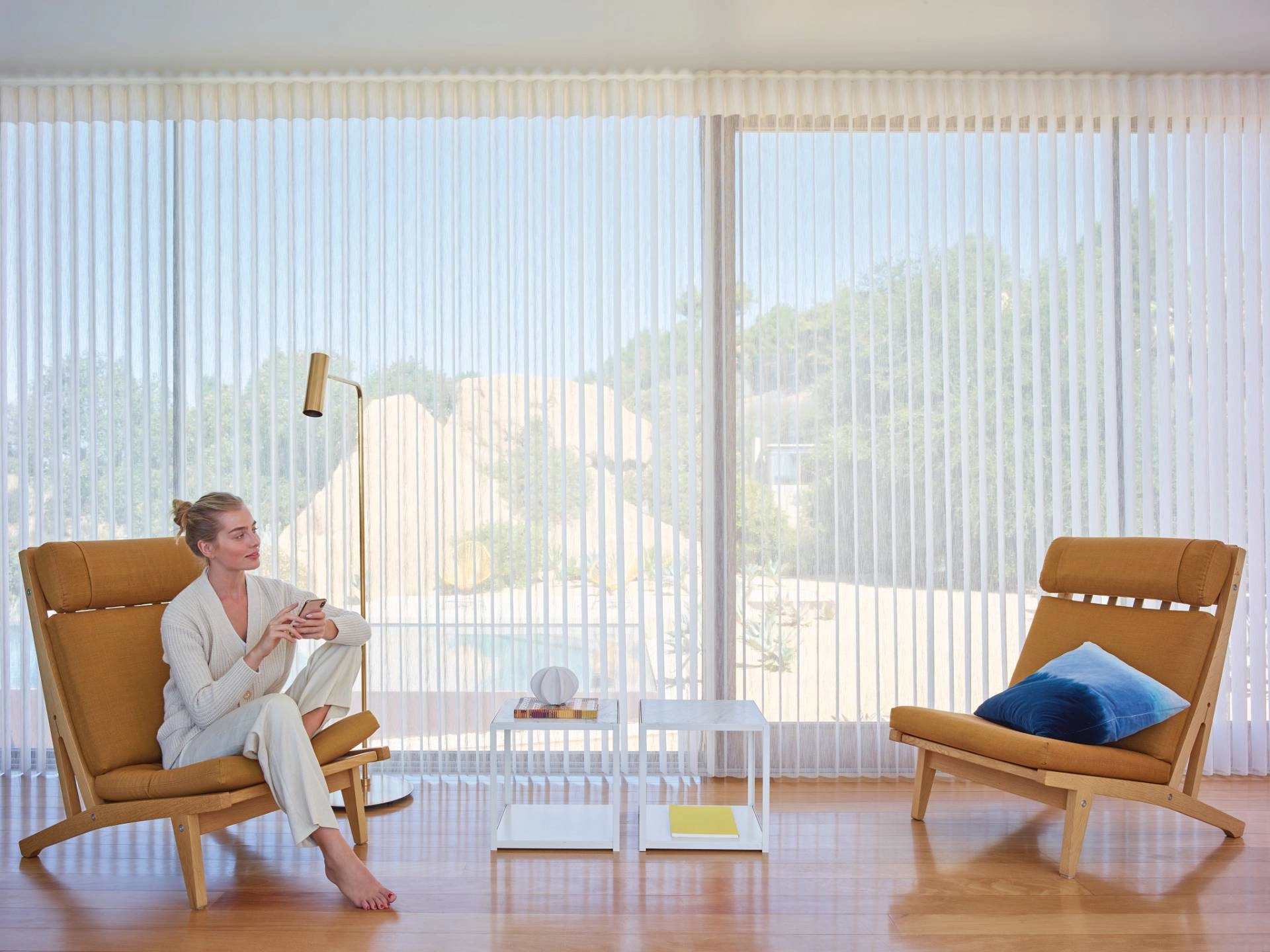 photo: 1100498-banner-what-shades-go-best-with-beach-house-curtains.jpg