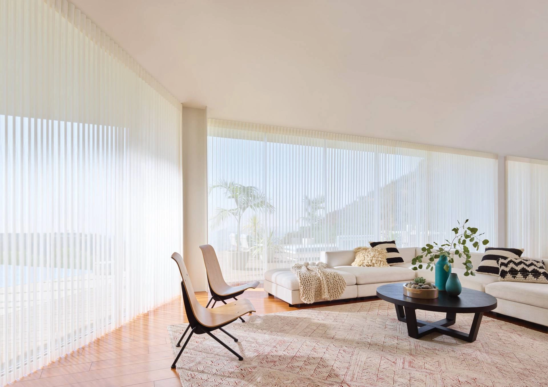 photo: 10041078-banner-our-top-three-window-treatment-choices-for-summer.jpg