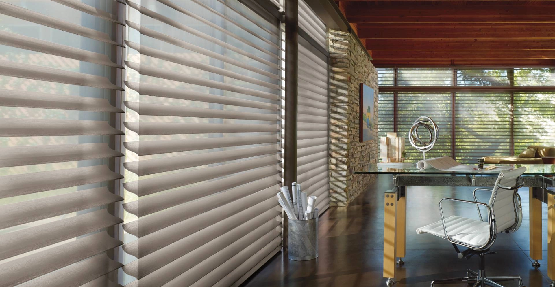 photo: 10162474-banner-top-three-home-office-design-tips.jpg