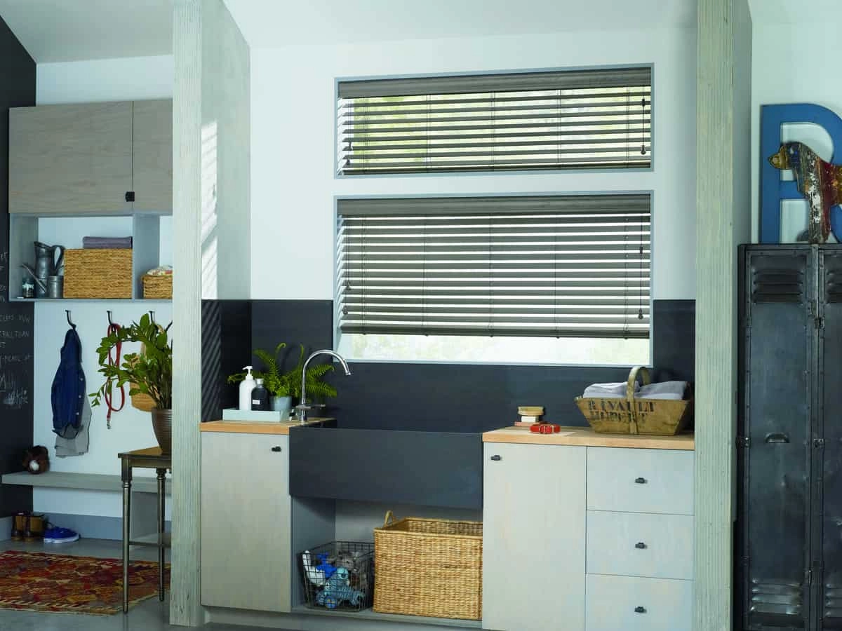photo: 10027649-banner-easy-kitchen-window-treatments-design-ideas.jpg