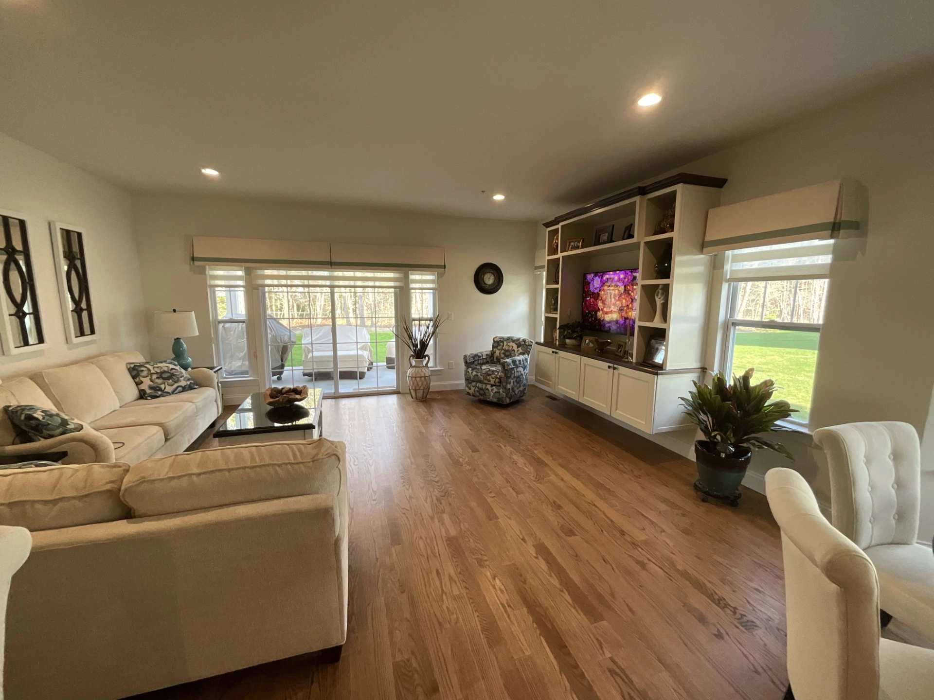 Valances in a living room.