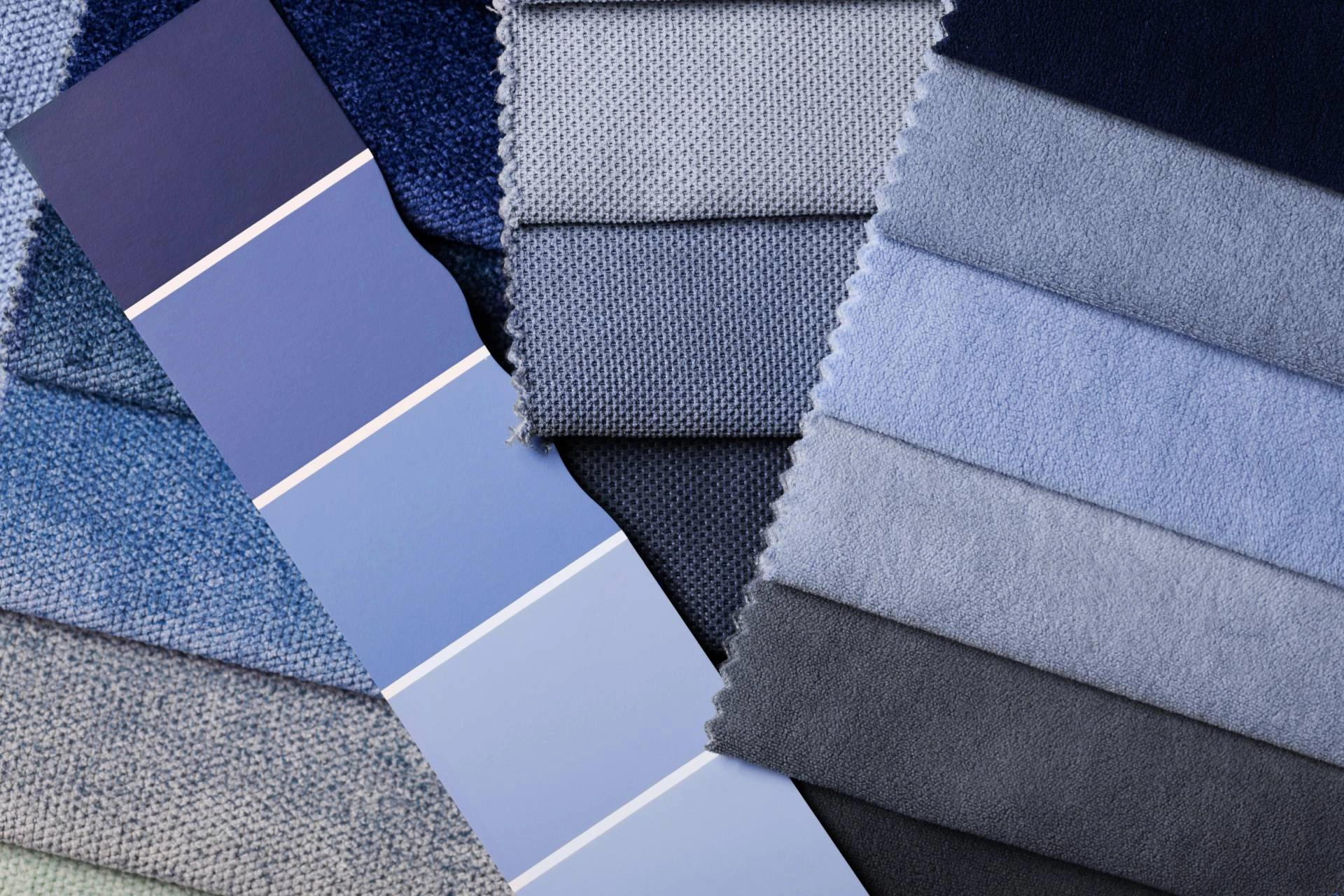 photo: 10043002-baneer-what-are-the-best-fabrics-for-upholstery.jpg