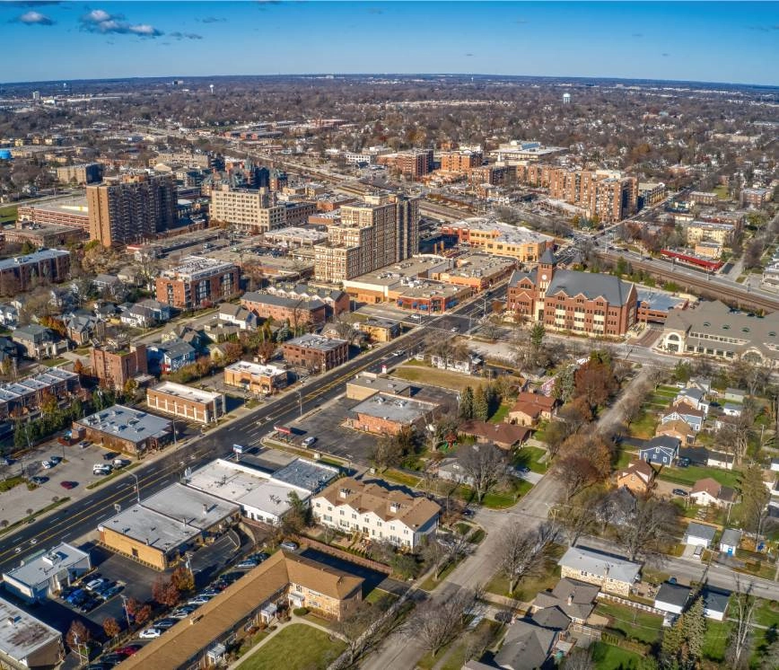 An aerial image of Arlington Heights, Illinois (IL)