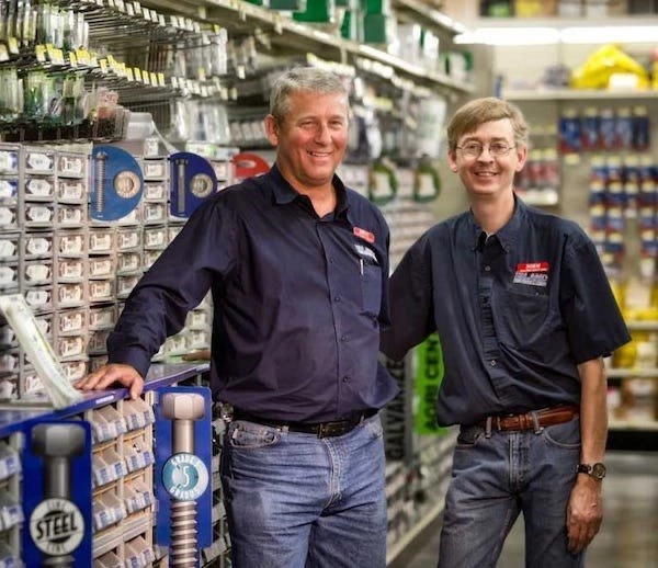 Hunter Douglas Dealer Image