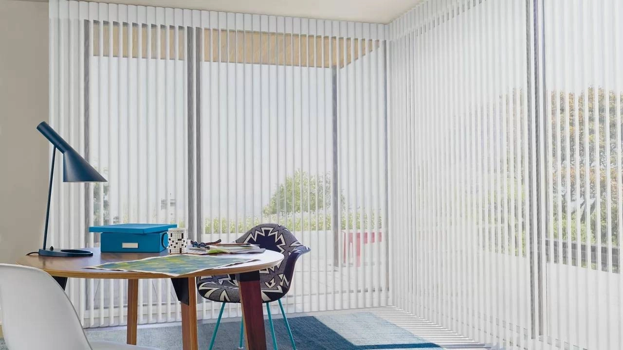 photo: 10184398-banner-should–I-get-vertical-shades.jpg