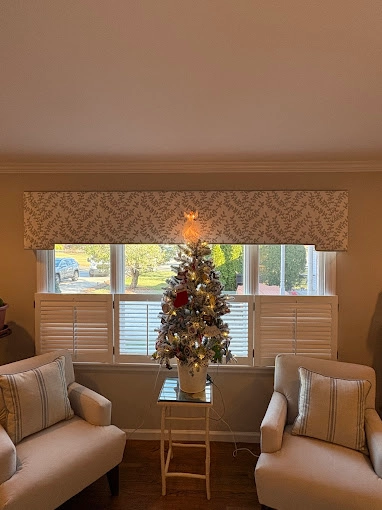 Cornice With Shutter