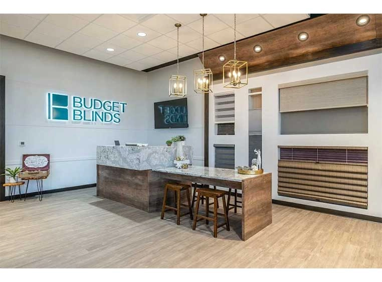 Hunter Douglas Dealer Image