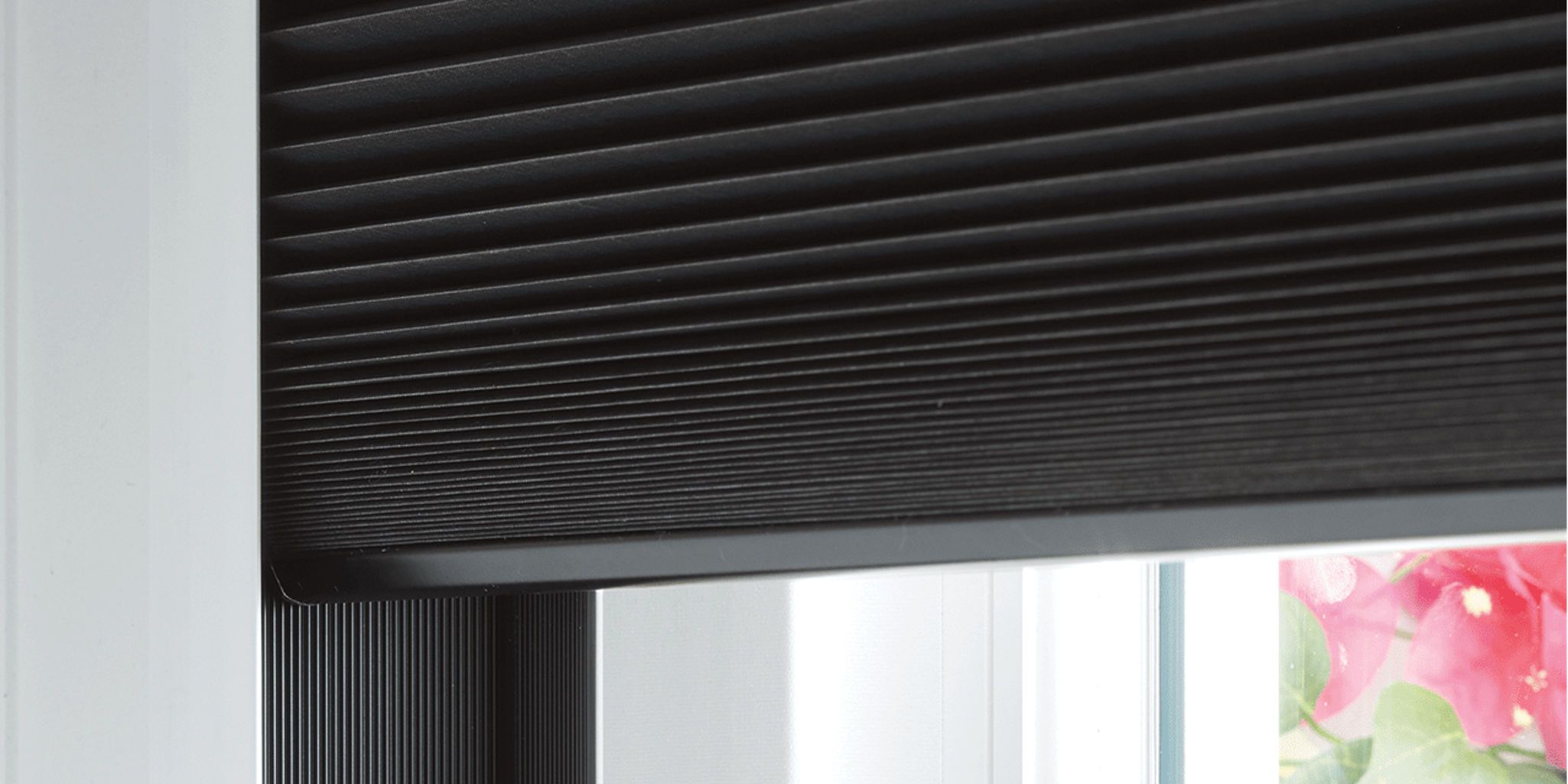 photo: duette-elan-black-onyx-62790708:horizontal-lg