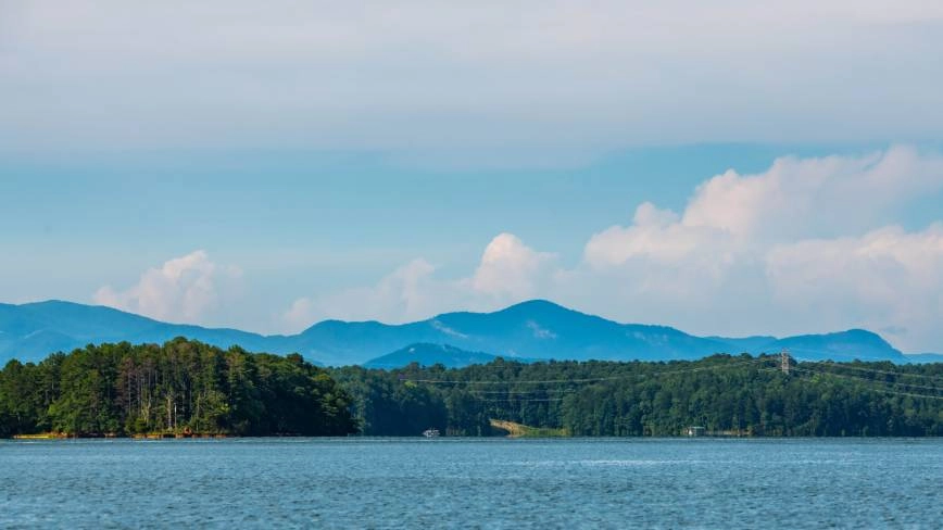 Scenic view of the coastline off Seneca, SC.
