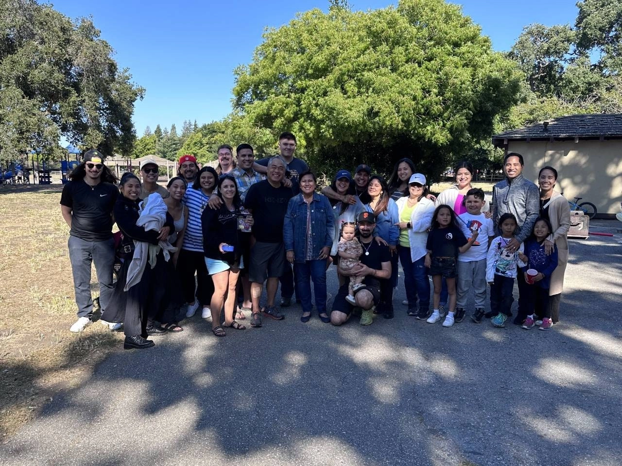 Hunter Douglas Dealer Image