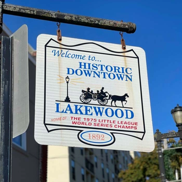 photo: Lakewood-sign.jpg