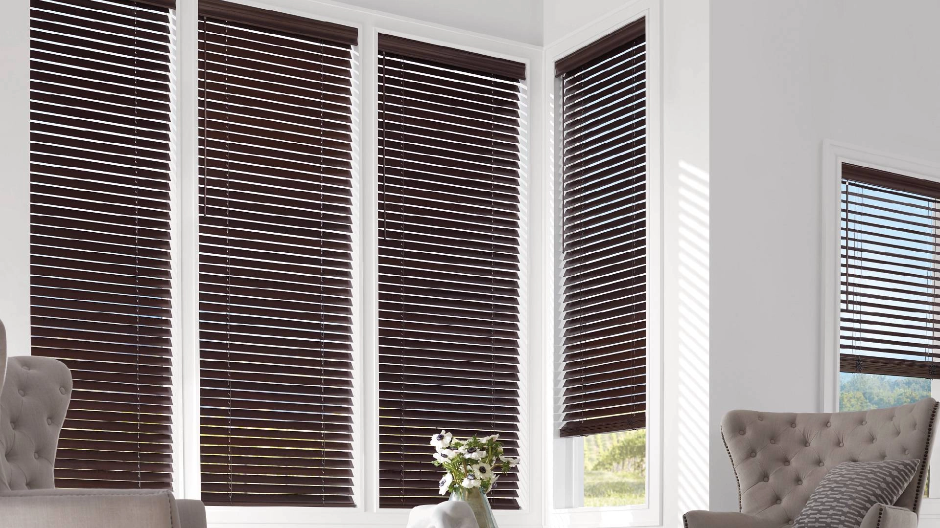 photo: 10188374-banner-three-best-living-room-blinds-and-shades.jpg