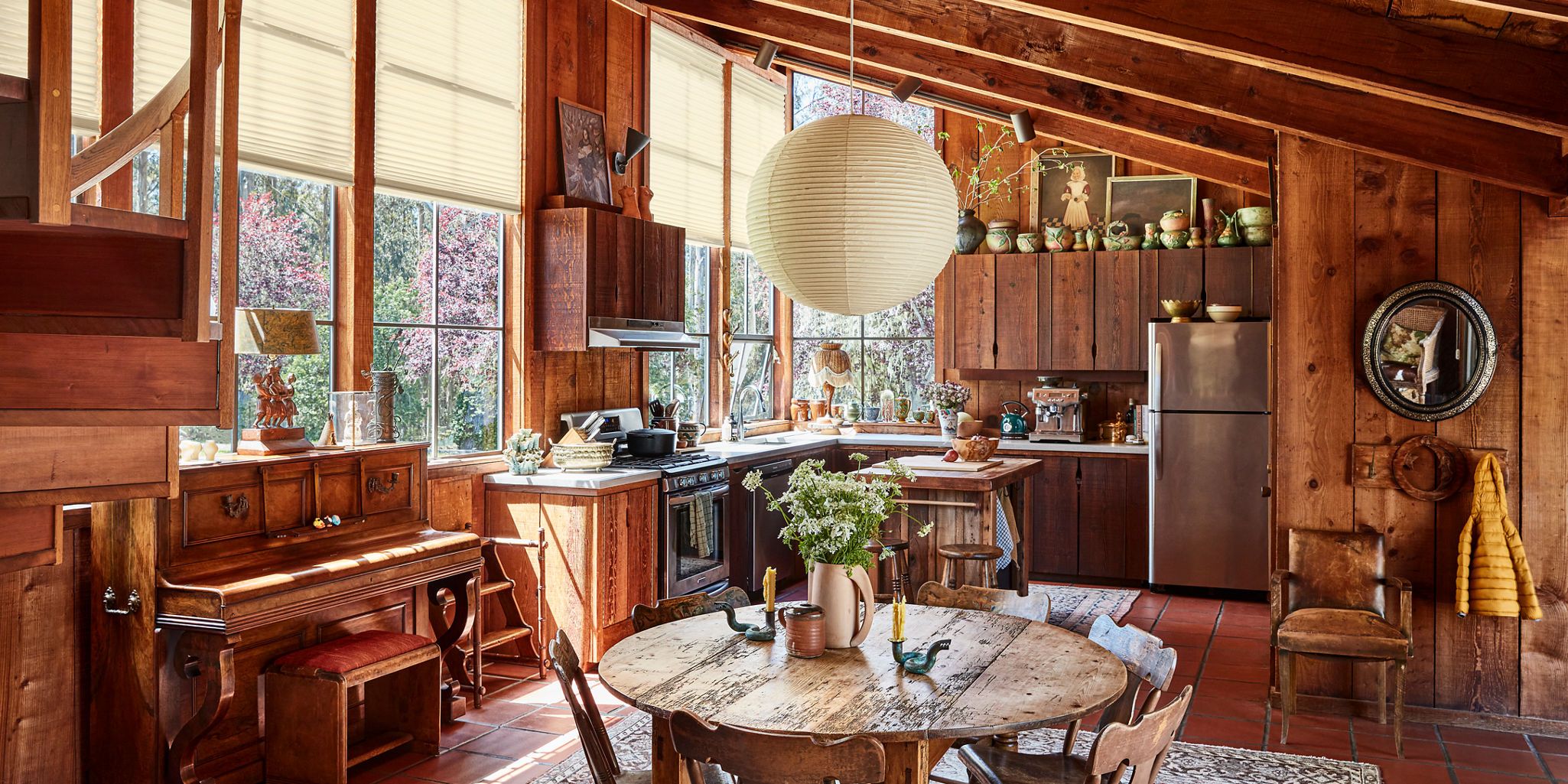 photo: 2023-04-25-EWard-Shot9-Kitchen1-0464X-MOCKUP:horizontal-lg