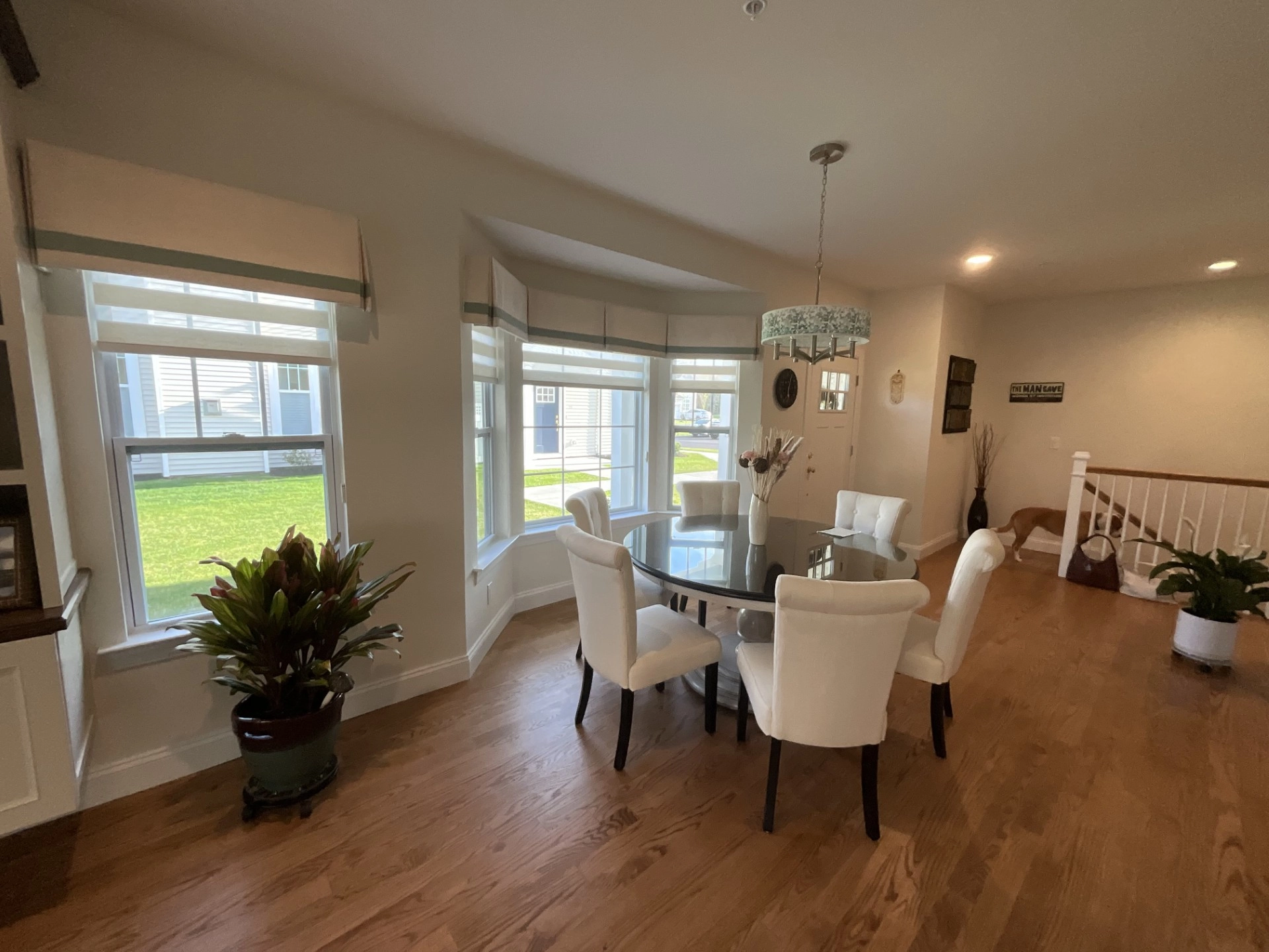 Valances in a dining room.
