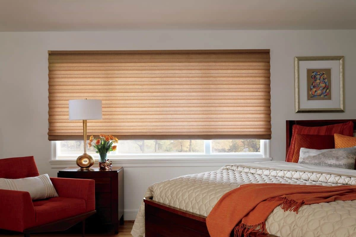 photo: 10042302-banner-benefits-of-solera-soft-shades.jpg