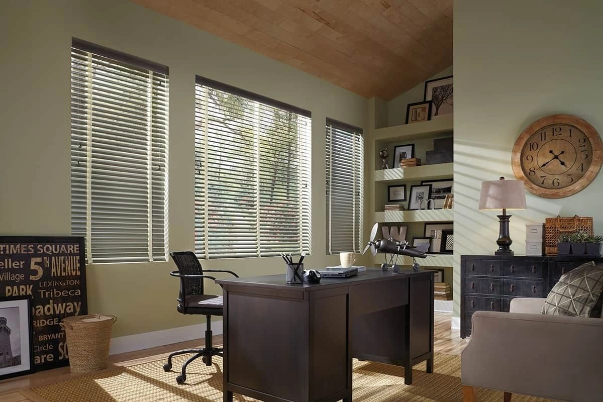 photo: 10041152-banner-the-best-blinds-for-your-home-offices.jpg