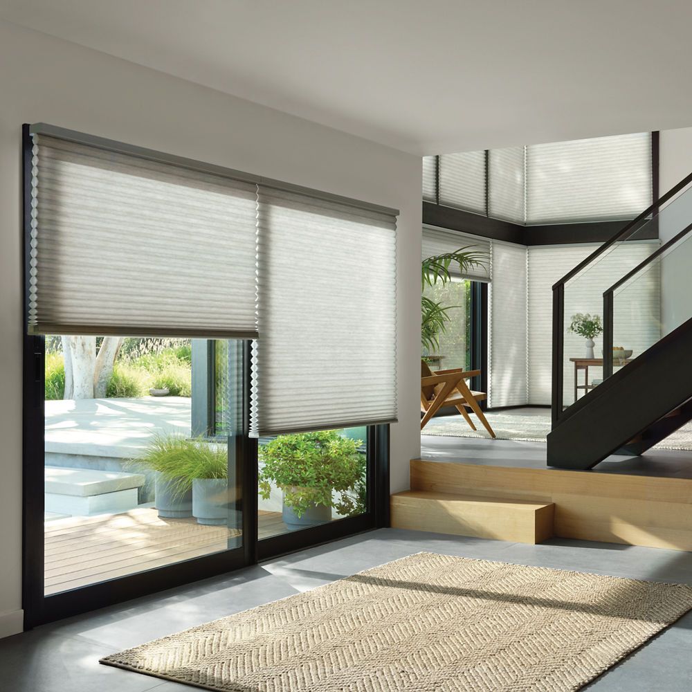 photo: 2023_DU_PV_Thea_Hallway:square-lg