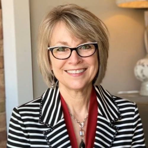 photo: 10176781-site-terri-goethe-senior-interior-designer-of-georgia-window-coverings-500px.jpg