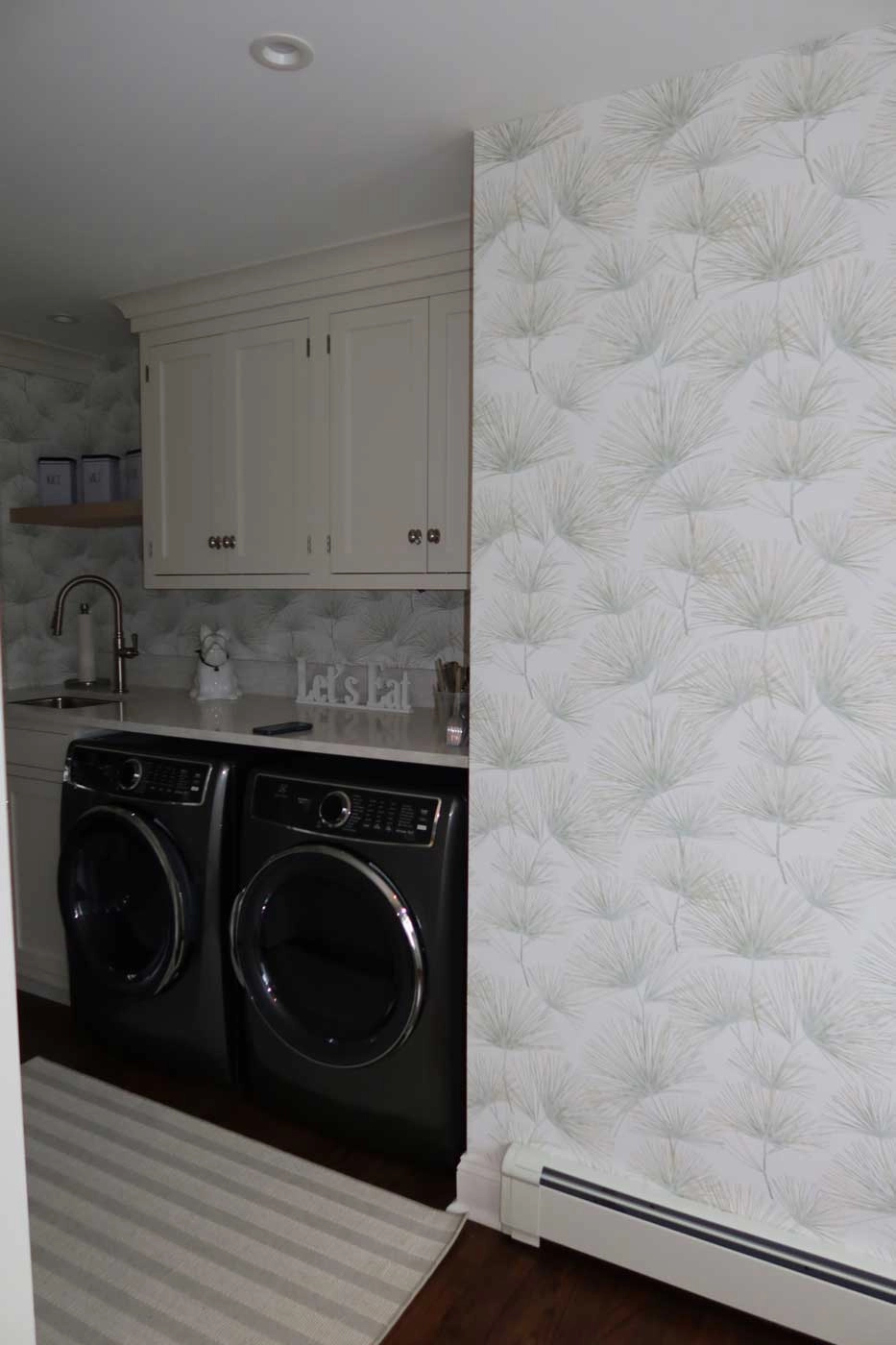 Wallpaper by JM Windows.