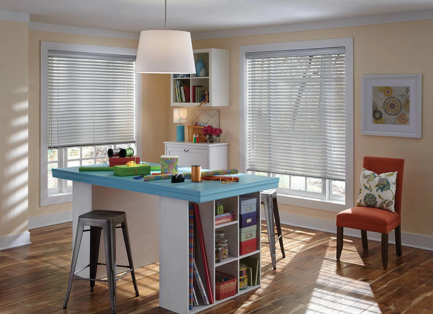 photo: 10162474-banner-should-you-choose-metal-or-wood-blinds.jpg