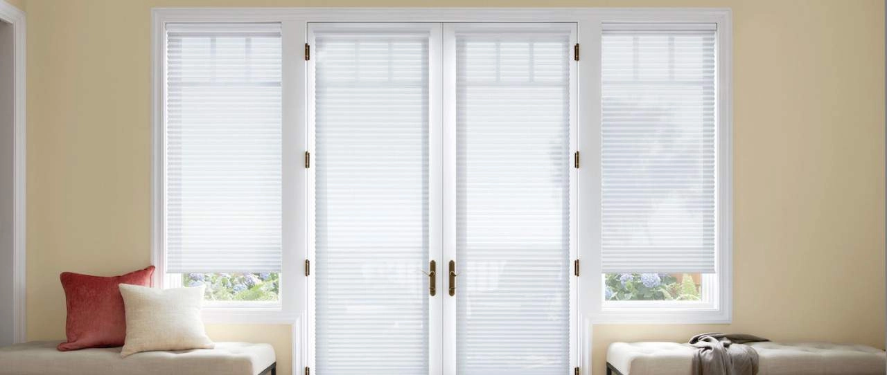 photo: 10042302-banner-best-shades-for-sidelights.jpg