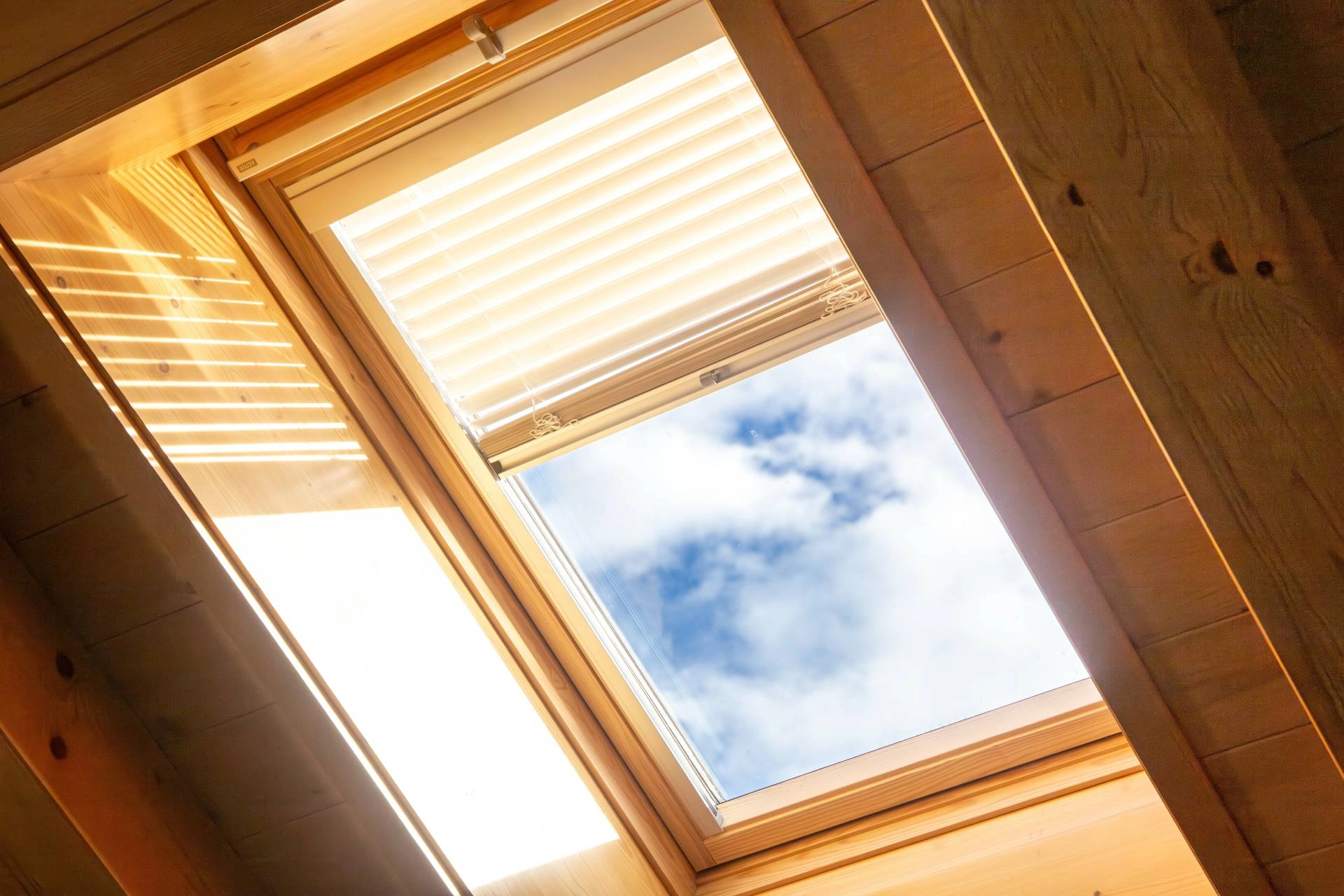 photo: 10024134-banner-does-hunter-douglas-sell-skylight-blinds.jpg