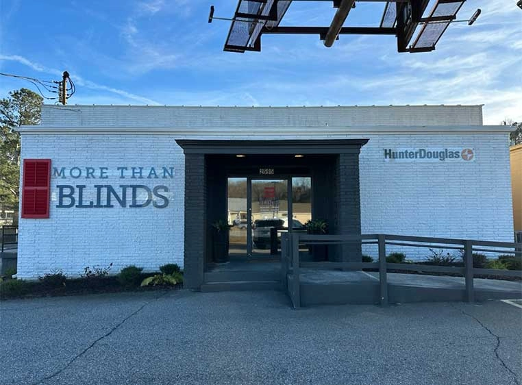 Hunter Douglas Dealer Image