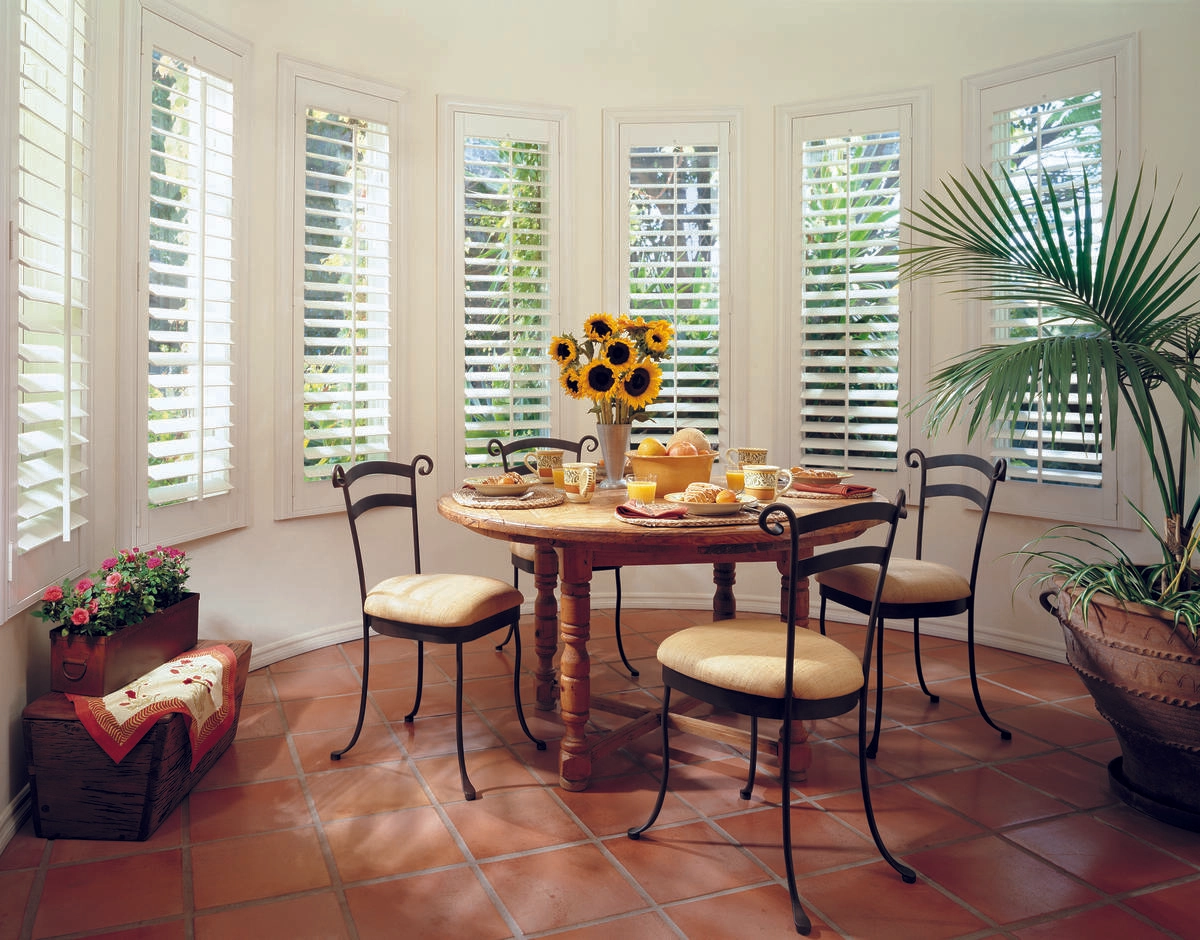 photo: 10035881-banner-best-dining-room-window-treatments-for-homes.jpg