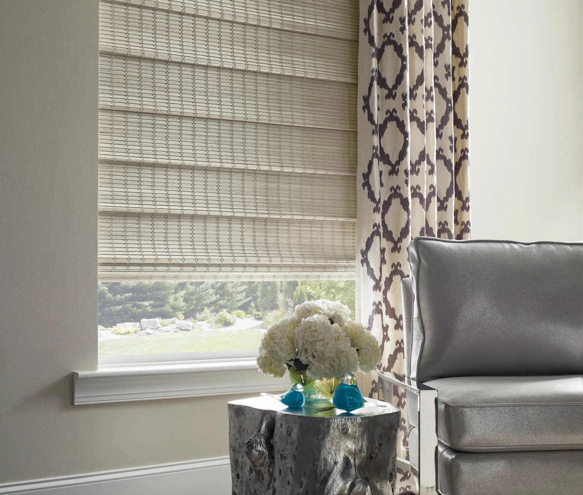 photo: 10040350-banner-the-best-premium-shades-for-your-bedroom.jpg