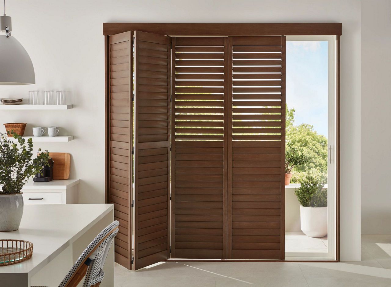 photo: 2021_HER_Bi-Fold_Track_KitchenDoor