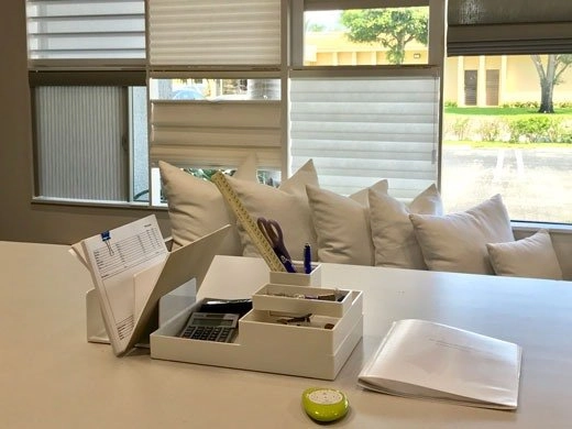 Hunter Douglas Dealer Image