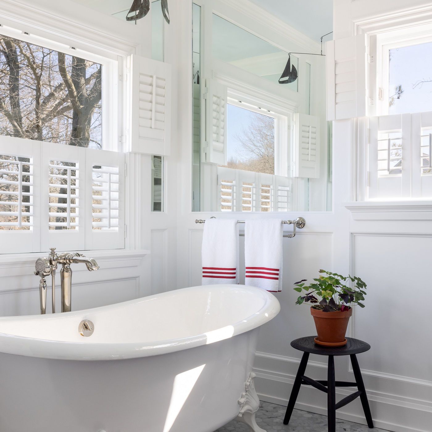 photo: madams-shutters-bathroom01:square-lg