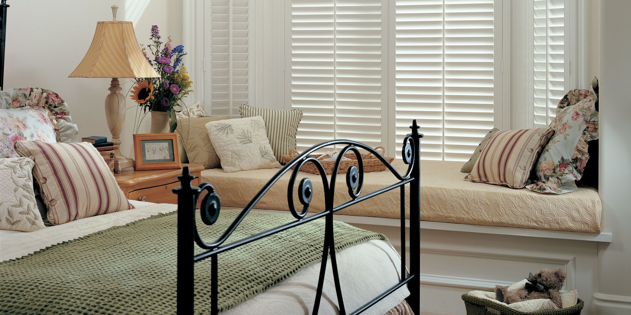 photo: heritance-hardwood-perfect-white-38694478-2:horizontal-lg