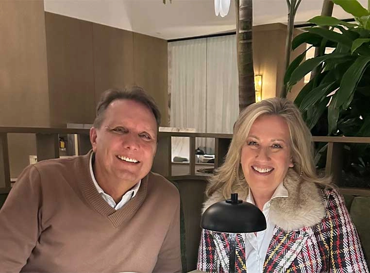 Hunter Douglas Dealer Image