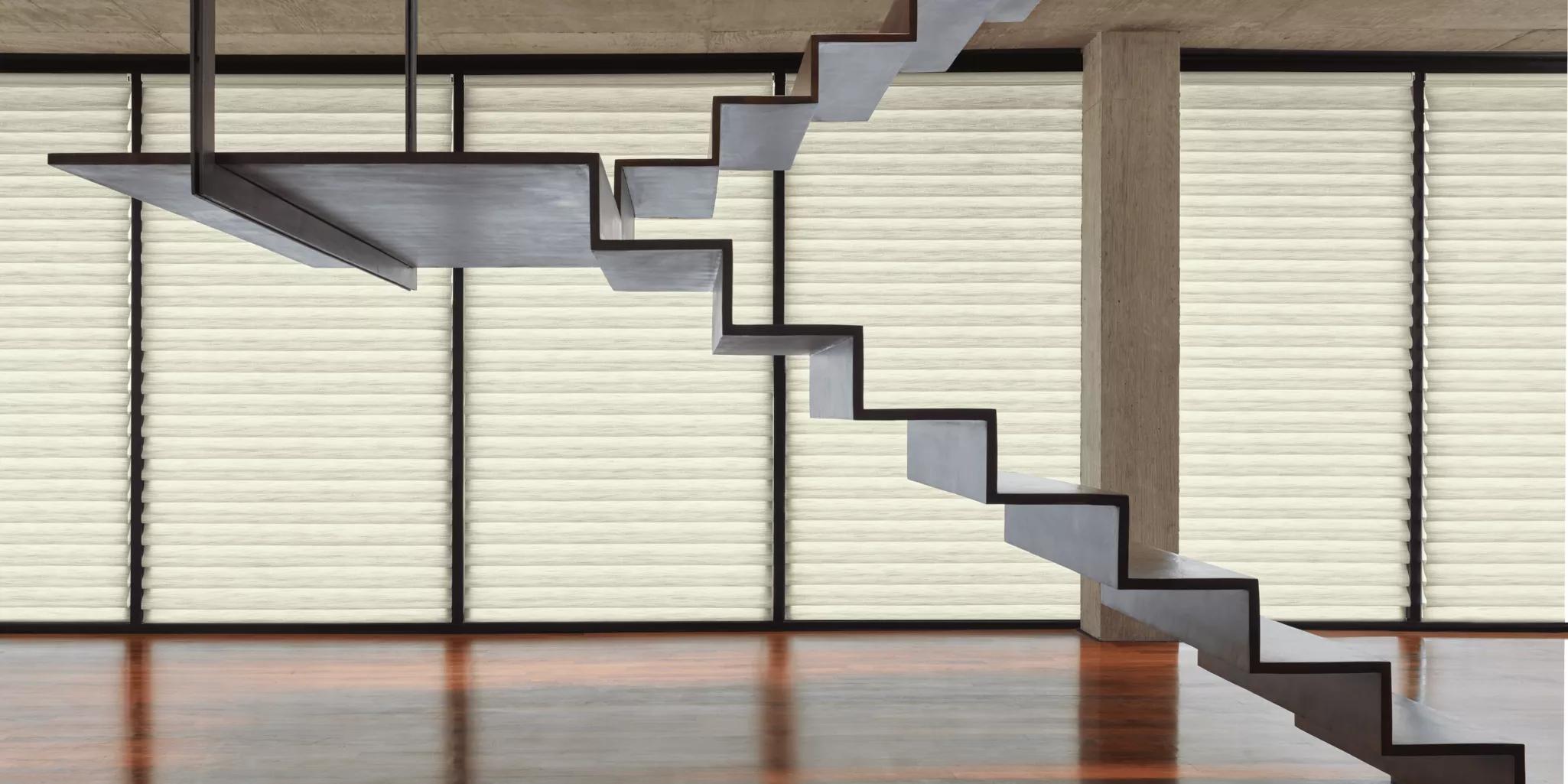 photo: vignette-cascade-bashful-59350398-2:horizontal-lg