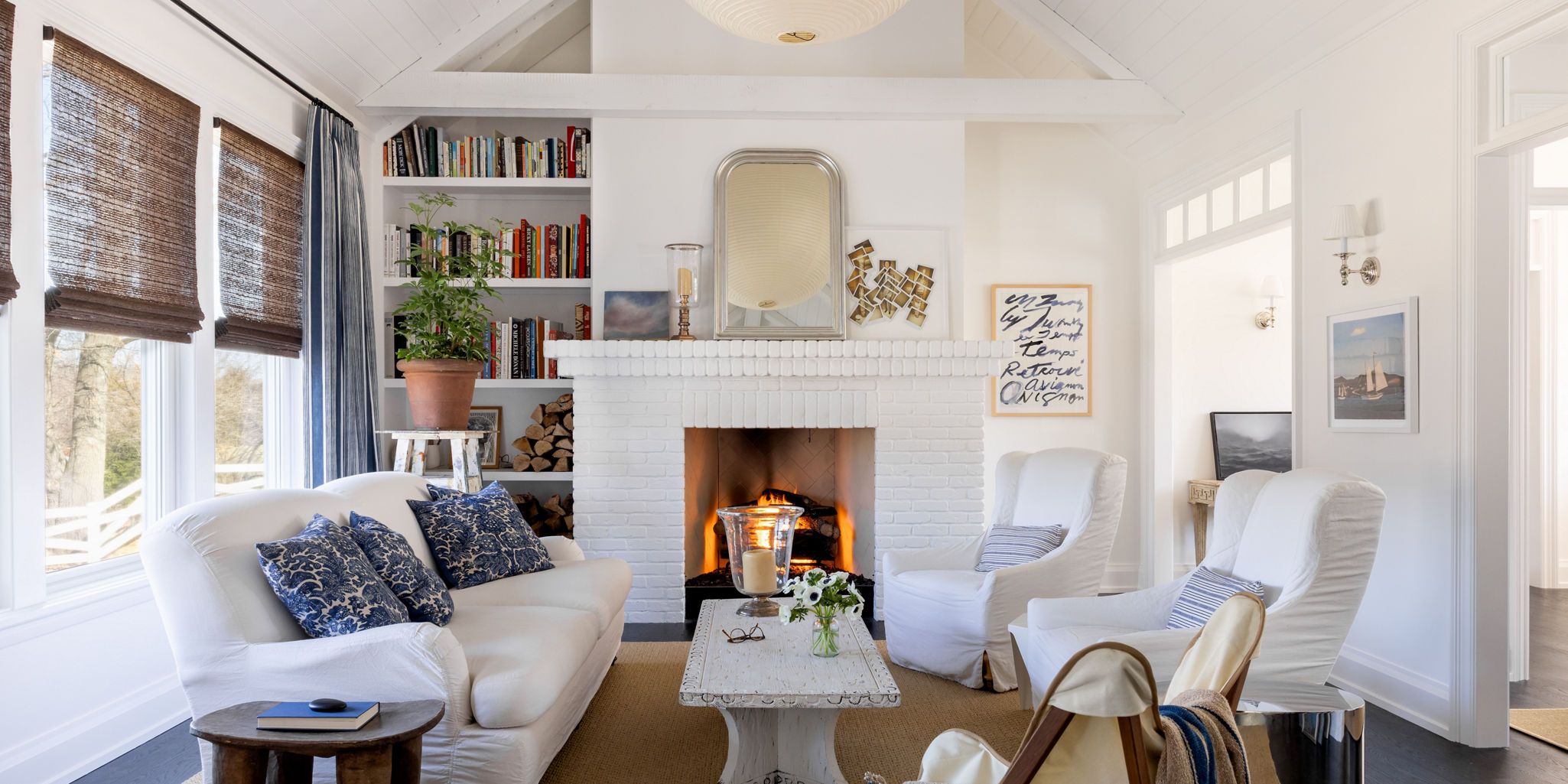 photo: madams-provenance-livingroom01:horizontal-lg