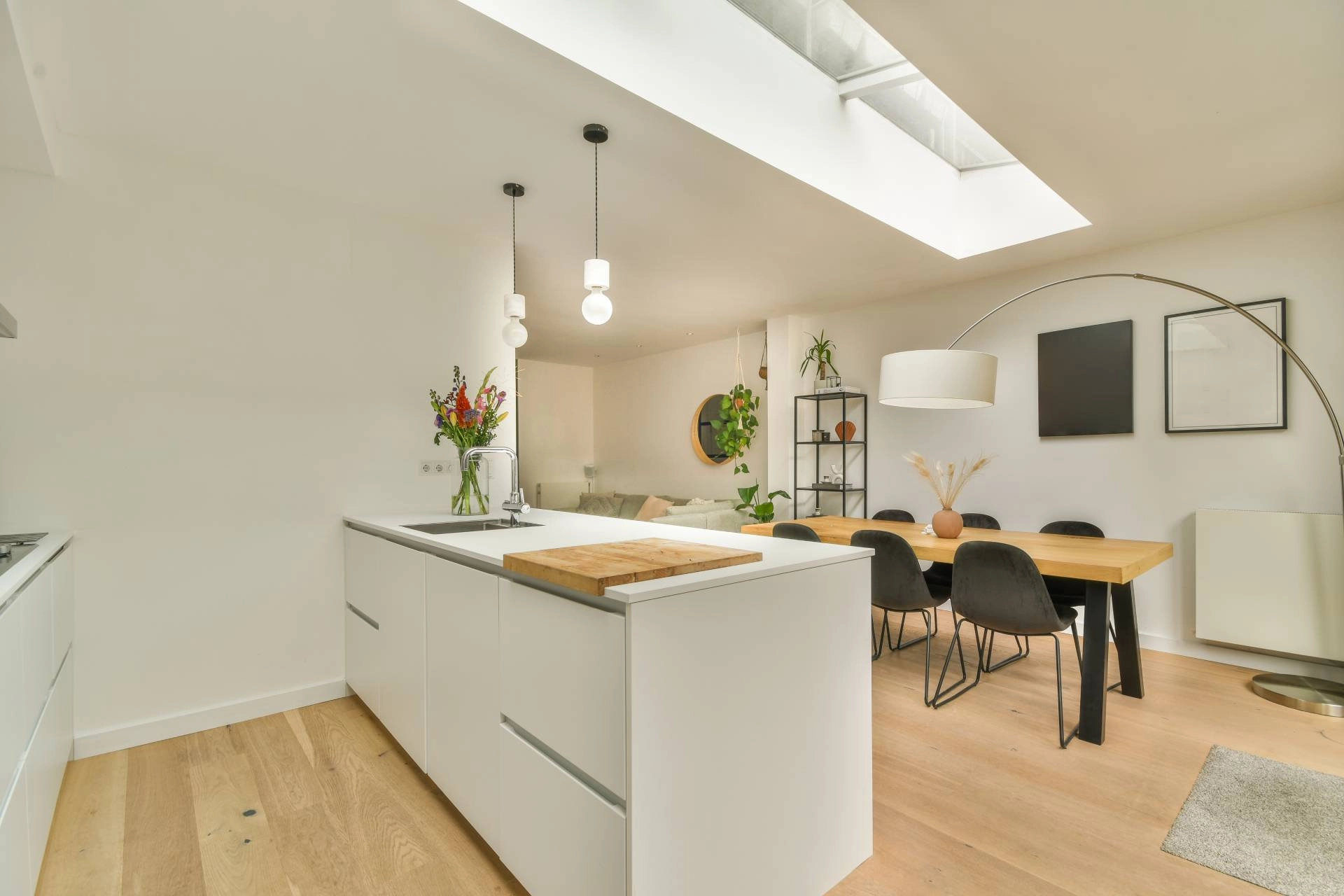 photo: 10029375-banner-3-skylight-shade-ideas-for-your-home.jpg
