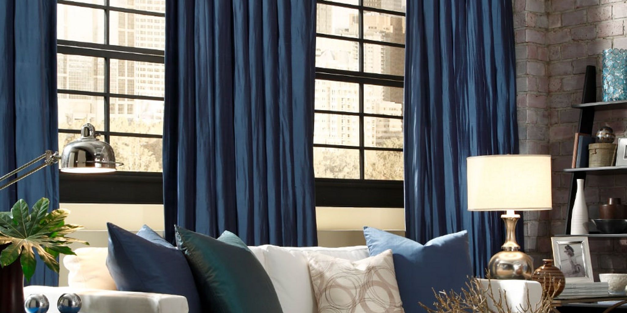 photo: Drapery-TuxedoPleat-CaroleFabrics:horizontal-lg