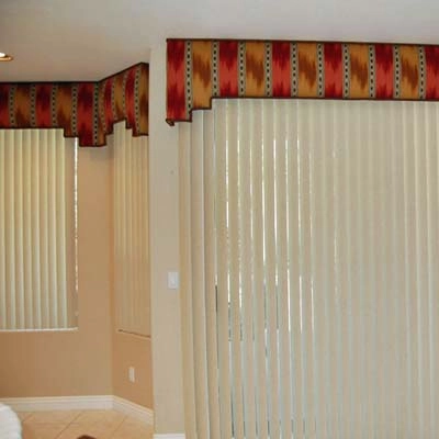photo: Roomers-cornice-sm-1.jpg