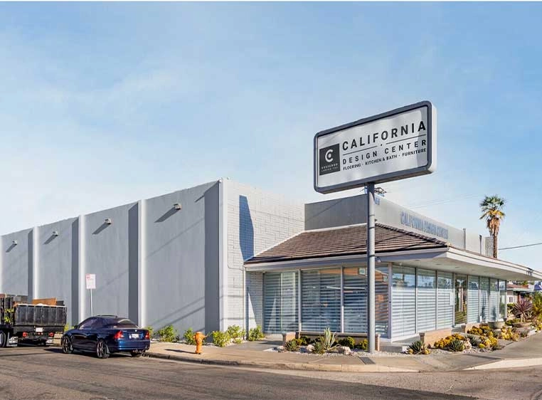 Hunter Douglas Dealer Image
