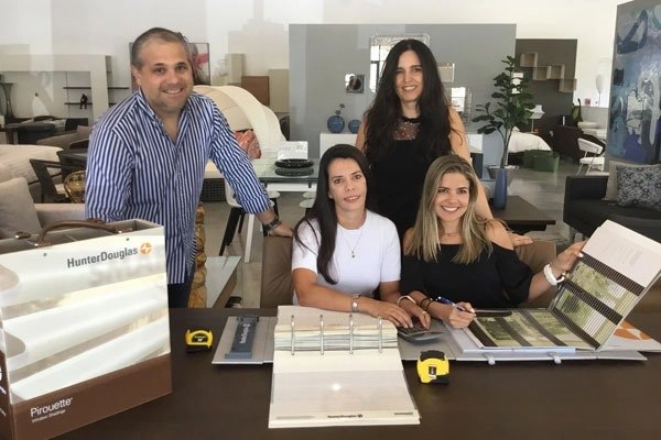 Hunter Douglas Dealer Image