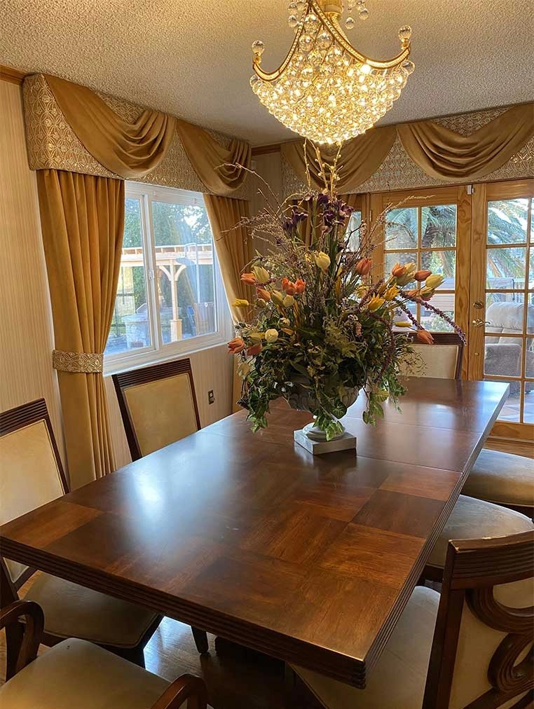 Hunter Douglas Dealer Image