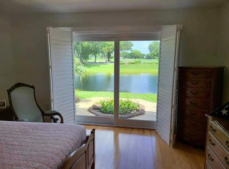 Hunter Douglas Dealer Image